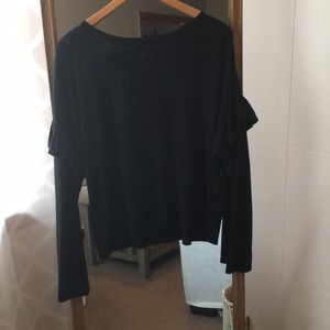 Ruffle long sleeve shirt